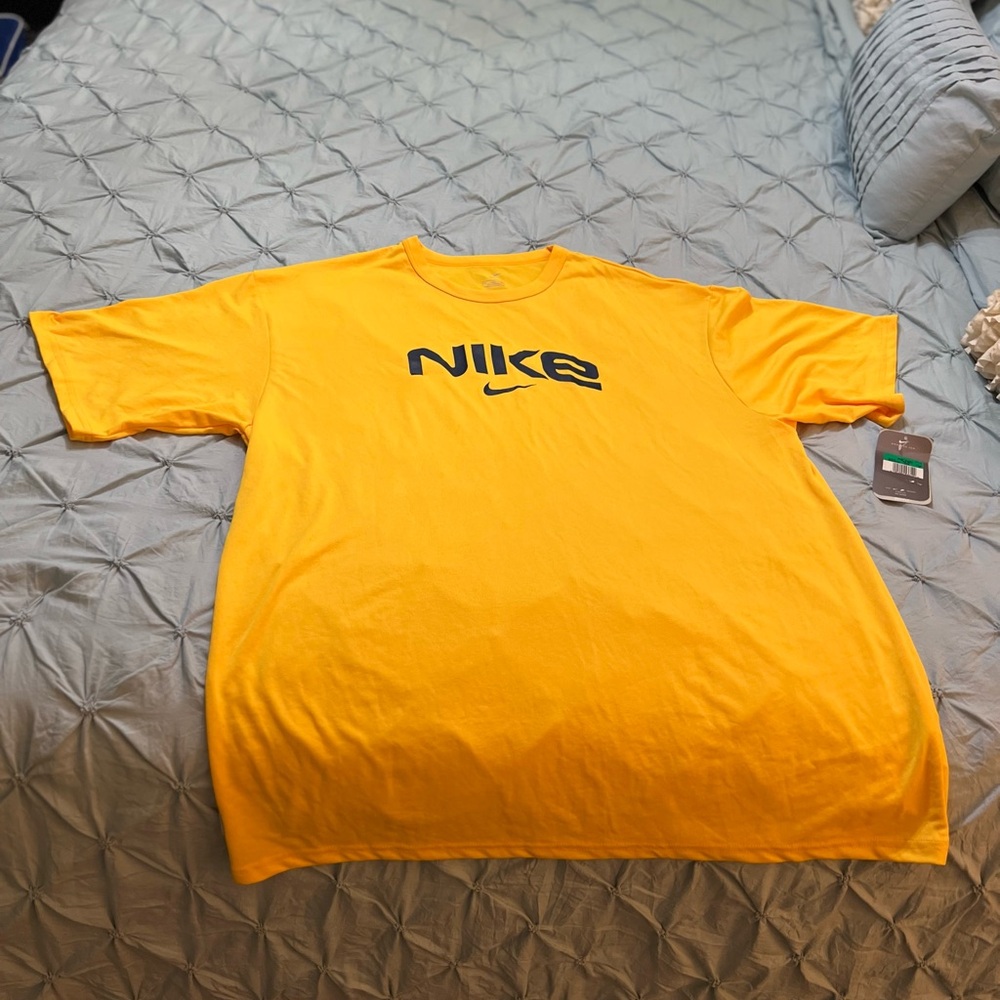 Nike Men's Bright Yellow Tee